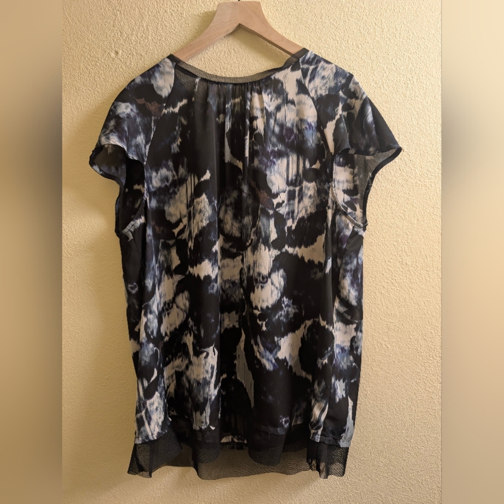 Simply Vera Wang Raw Hem Blouse